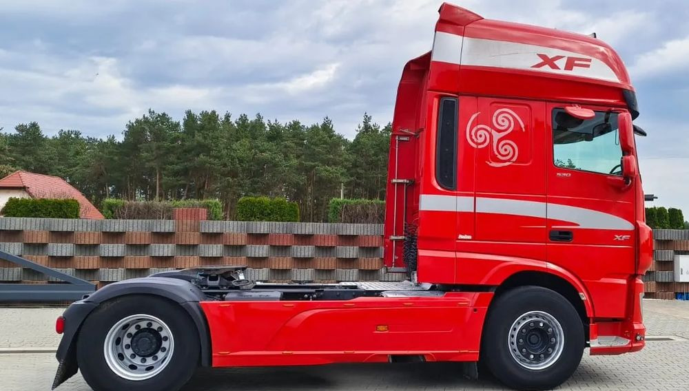 DAF XF 530 Super Space Cab | RETARDER | KLIMATYZACJA | EURO 6 | 2018 | 530 000 km - Τράκτορας: φωτογραφία 2 DAF XF 530 Super Space Cab | RETARDER | KLIMATYZACJA | EURO 6 | 2018 | 530 000 km - Τράκτορας: φωτογραφία 2