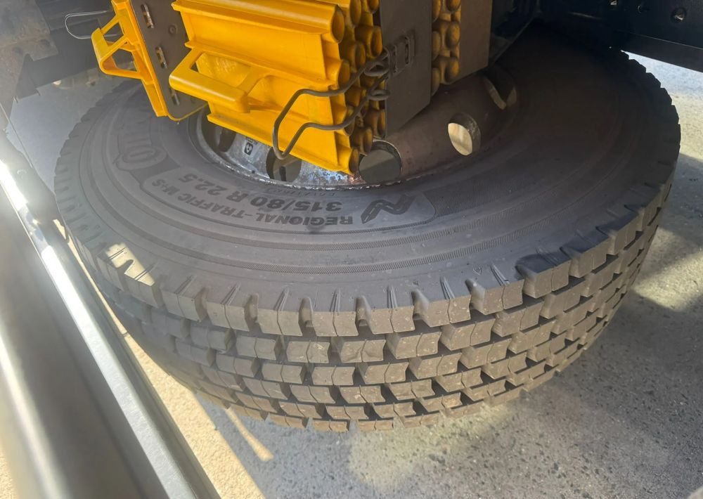 MAN TGX 26.480 • HDS Atlas 145.2 •Oś podnoszona i skrętna 426 tys. km - Zestaw z przyczepą Schwarzmüller Oś przednia – resory piórowe, tylna – pneumatyka • - Φορτηγό με ανοιχτή καρότσα, Φορτηγό με γερανό: φωτογραφία 2 MAN TGX 26.480 • HDS Atlas 145.2 •Oś podnoszona i skrętna 426 tys. km - Zestaw z przyczepą Schwarzmüller Oś przednia – resory piórowe, tylna – pneumatyka • - Φορτηγό με ανοιχτή καρότσα, Φορτηγό με γερανό: φωτογραφία 2