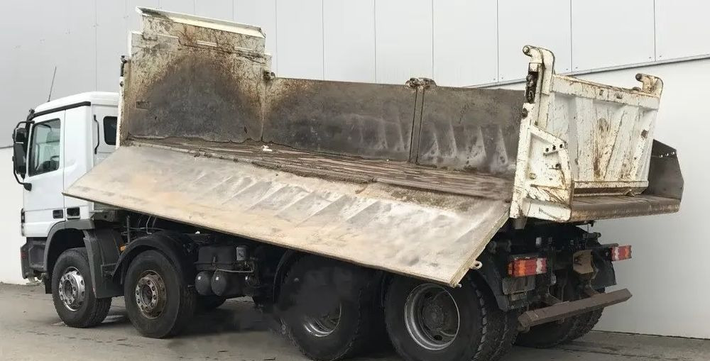 Mercedes-Benz Actros 4141 K 8x4 • 3-stronny wywrot • Bordmatik • Tempomat •Euro4 - Φορτηγό ανατρεπόμενο: φωτογραφία 2 Mercedes-Benz Actros 4141 K 8x4 • 3-stronny wywrot • Bordmatik • Tempomat •Euro4 - Φορτηγό ανατρεπόμενο: φωτογραφία 2