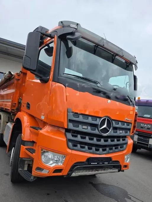 Φορτηγό ανατρεπόμενο Mercedes-Benz Arocs 2645 6x4 – Wywrotka Meiller 3- stronny/ Manual / Retarder / BORDMATIK / Blatt/Blatt: φωτογραφία 7 Φορτηγό ανατρεπόμενο Mercedes-Benz Arocs 2645 6x4 – Wywrotka Meiller 3- stronny/ Manual / Retarder / BORDMATIK / Blatt/Blatt: φωτογραφία 7