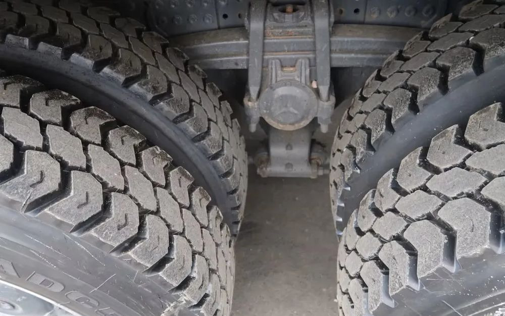 Mercedes-Benz Arocs 3251 / 8x4 / Wywrotka Meiller 3- stronna / Euro 6d / Przebieg: 215 600 km - Φορτηγό ανατρεπόμενο: φωτογραφία 3 Mercedes-Benz Arocs 3251 / 8x4 / Wywrotka Meiller 3- stronna / Euro 6d / Przebieg: 215 600 km - Φορτηγό ανατρεπόμενο: φωτογραφία 3