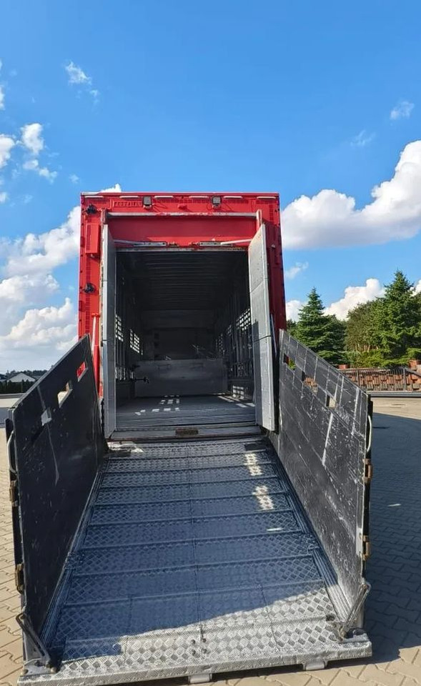 Pezzaioli 2017 / 3 POZIOMY / TRANSPORT ZWIERZĄT / HYDRAULIKA / STEROWANIE PILOTEM/ PODNOSZONY DACH / - Επικαθήμενο μεταφορά ζώων: φωτογραφία 3 Pezzaioli 2017 / 3 POZIOMY / TRANSPORT ZWIERZĄT / HYDRAULIKA / STEROWANIE PILOTEM/ PODNOSZONY DACH / - Επικαθήμενο μεταφορά ζώων: φωτογραφία 3