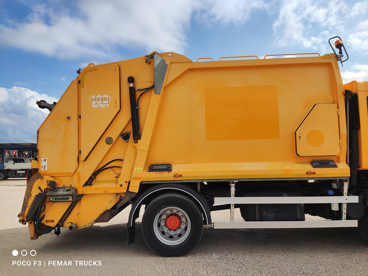 GEESINKNORBA MF300 CONTENEDOR BASURERO RECOLECTOR / COMPACTADOR - Εργαλείο/ Εξοπλισμός: φωτογραφία 5 GEESINKNORBA MF300 CONTENEDOR BASURERO RECOLECTOR / COMPACTADOR - Εργαλείο/ Εξοπλισμός: φωτογραφία 5