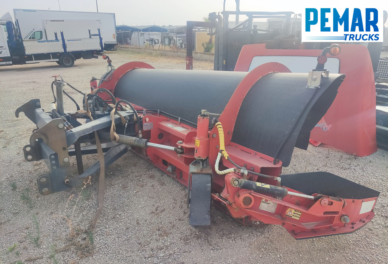 MAHLERS ROSSO 2000 37KP - Όχημα αποπάγωσης αεροσκαφών: φωτογραφία 4 MAHLERS ROSSO 2000 37KP - Όχημα αποπάγωσης αεροσκαφών: φωτογραφία 4