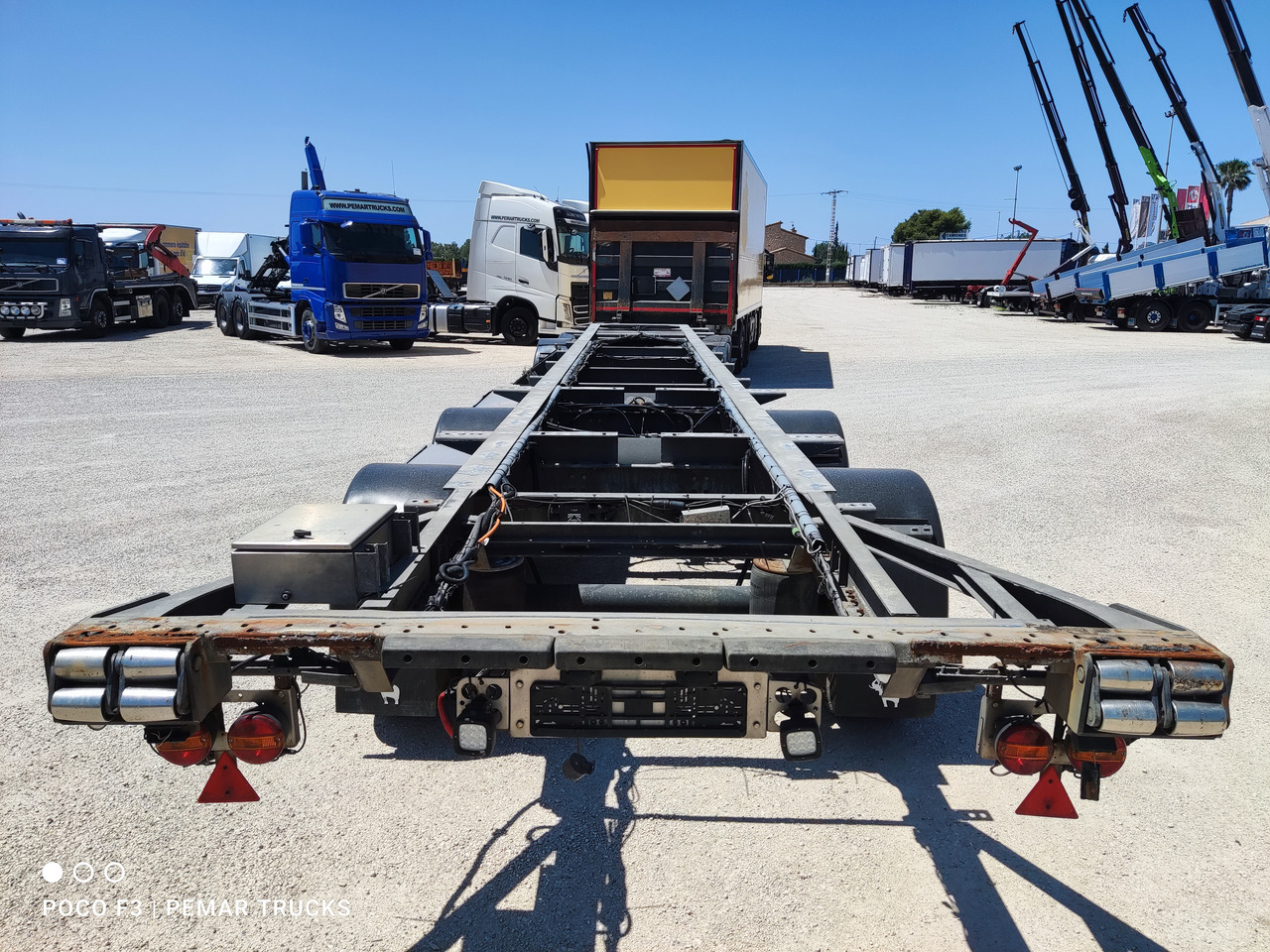 SCHMITZ CARGOBULL KO36 CHASIS MEGATRAILER 4 ejes - Ρυμούλκα σασί: φωτογραφία 4 SCHMITZ CARGOBULL KO36 CHASIS MEGATRAILER 4 ejes - Ρυμούλκα σασί: φωτογραφία 4