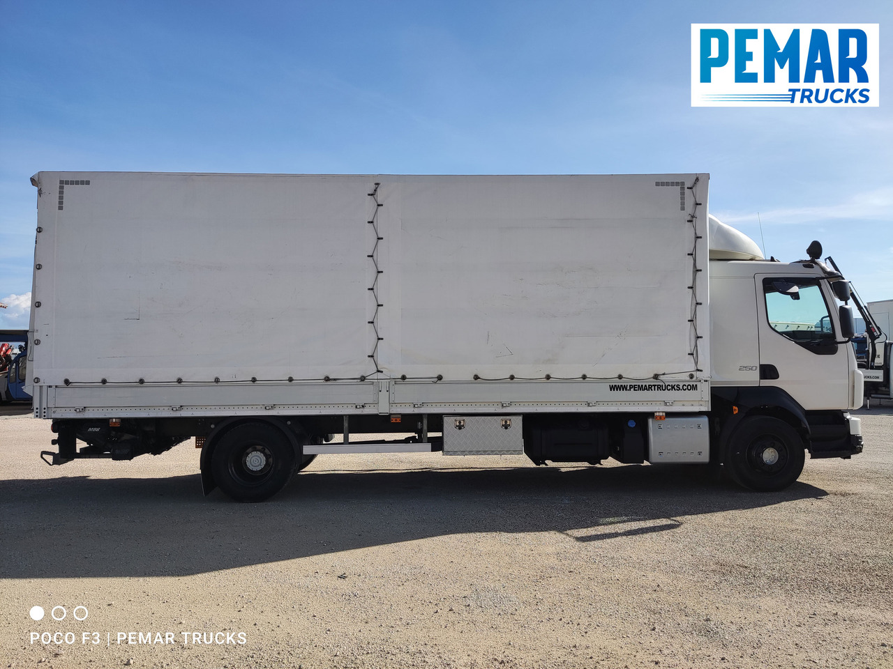 VOLVO FL 250 SEMITAUTLINER 16T - Φορτηγό μουσαμάς: φωτογραφία 4 VOLVO FL 250 SEMITAUTLINER 16T - Φορτηγό μουσαμάς: φωτογραφία 4