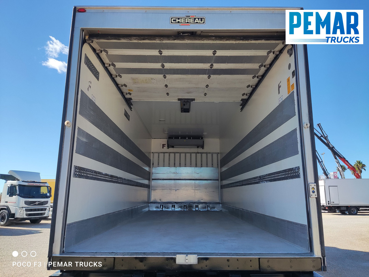 Φορτηγό ψυγείο VOLVO FM 450 6X2 FRIGORIFICO EURO 6: φωτογραφία 14 Φορτηγό ψυγείο VOLVO FM 450 6X2 FRIGORIFICO EURO 6: φωτογραφία 14