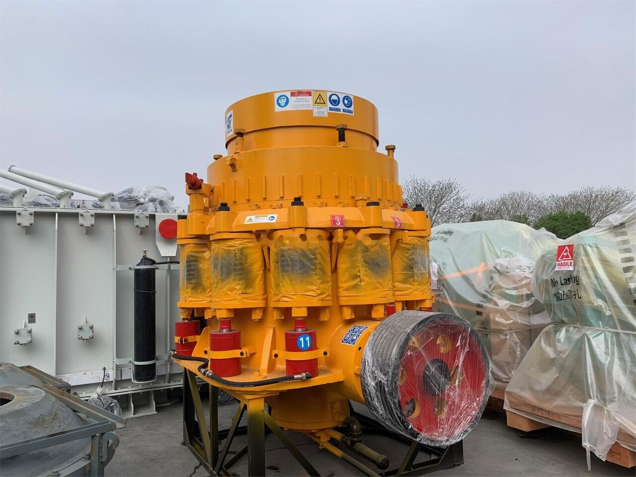 Kinglink KLC1300 Iron Ore Cone Crusher 150-250TPH - Κωνικός θραυστήρας: φωτογραφία 1 Kinglink KLC1300 Iron Ore Cone Crusher 150-250TPH - Κωνικός θραυστήρας: φωτογραφία 1