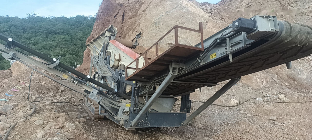 Metso LOKOTRACK ST2.8 VIBRATING SCREEN - Κινητός σπαστήρας: φωτογραφία 1 Metso LOKOTRACK ST2.8 VIBRATING SCREEN - Κινητός σπαστήρας: φωτογραφία 1