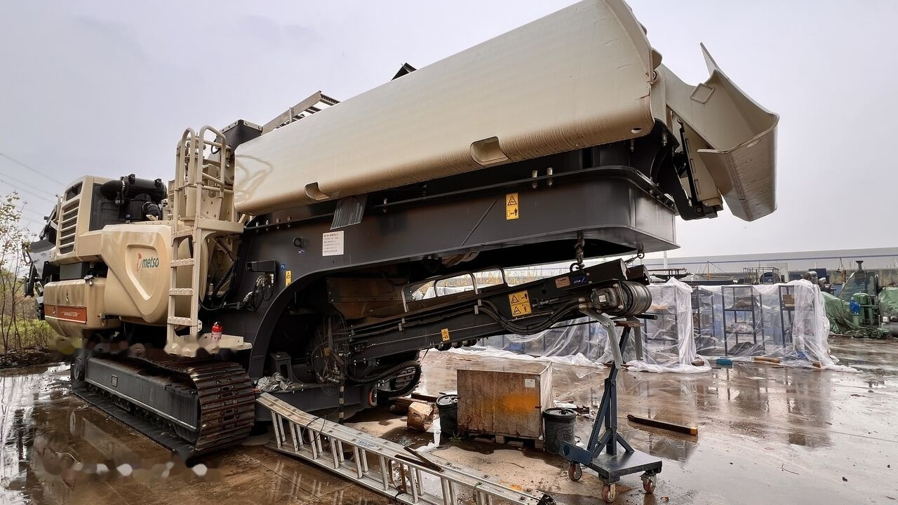 Metso NEW Lokotrack LT1213S mobile horizontal impact crusher - Κινητός σπαστήρας: φωτογραφία 5 Metso NEW Lokotrack LT1213S mobile horizontal impact crusher - Κινητός σπαστήρας: φωτογραφία 5