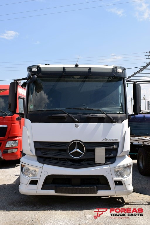 MERCEDES ANTOS 1840 - Καμπίνα: φωτογραφία 2 MERCEDES ANTOS 1840 - Καμπίνα: φωτογραφία 2