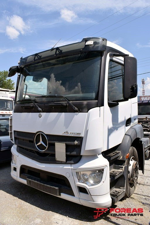 MERCEDES ANTOS 1840 - Καμπίνα: φωτογραφία 3 MERCEDES ANTOS 1840 - Καμπίνα: φωτογραφία 3