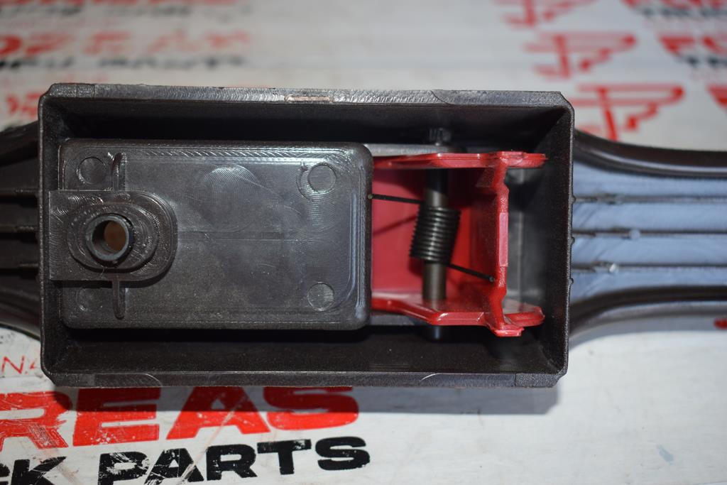 MERCEDES-BENZ 814 INTERNAL DOOR HANDLE - BROWN - Πόρτα και ανταλλακτικά για Φορτηγό: φωτογραφία 3 MERCEDES-BENZ 814 INTERNAL DOOR HANDLE - BROWN - Πόρτα και ανταλλακτικά για Φορτηγό: φωτογραφία 3