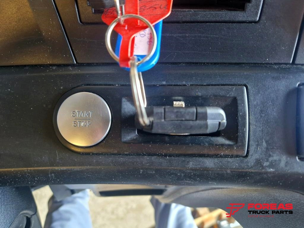 MERCEDES-BENZ ACTROS MP4 - Ταμπλό αυτοκινήτου για Φορτηγό: φωτογραφία 3 MERCEDES-BENZ ACTROS MP4 - Ταμπλό αυτοκινήτου για Φορτηγό: φωτογραφία 3