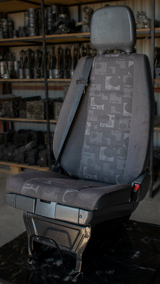 MERCEDES-BENZ ATEGO II - PASSENGER - Kάθισμα για Φορτηγό: φωτογραφία 2 MERCEDES-BENZ ATEGO II - PASSENGER - Kάθισμα για Φορτηγό: φωτογραφία 2