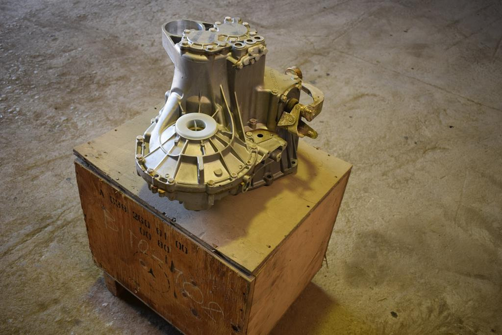 MERCEDES-BENZ VITO - Α 638 260 01 00 - Κιβώτιο ταχυτήτων για Φορτηγό: φωτογραφία 4 MERCEDES-BENZ VITO - Α 638 260 01 00 - Κιβώτιο ταχυτήτων για Φορτηγό: φωτογραφία 4