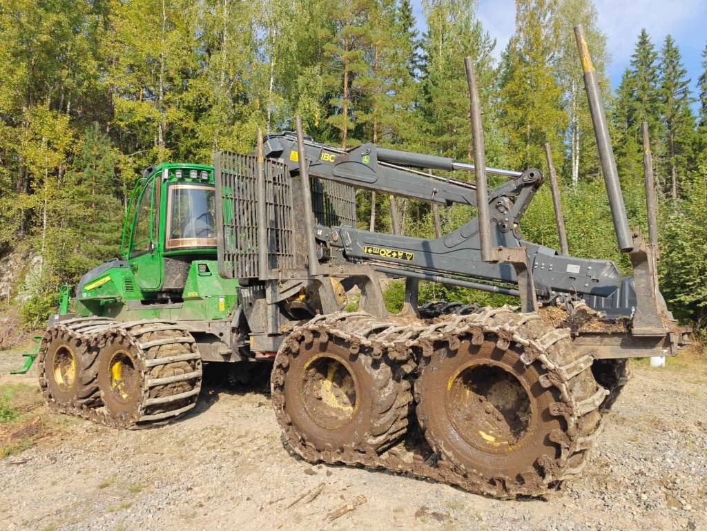 John Deere 1010 G - Λαστιχοφόρα προωθητικo - forwarder: φωτογραφία 3 John Deere 1010 G - Λαστιχοφόρα προωθητικo - forwarder: φωτογραφία 3