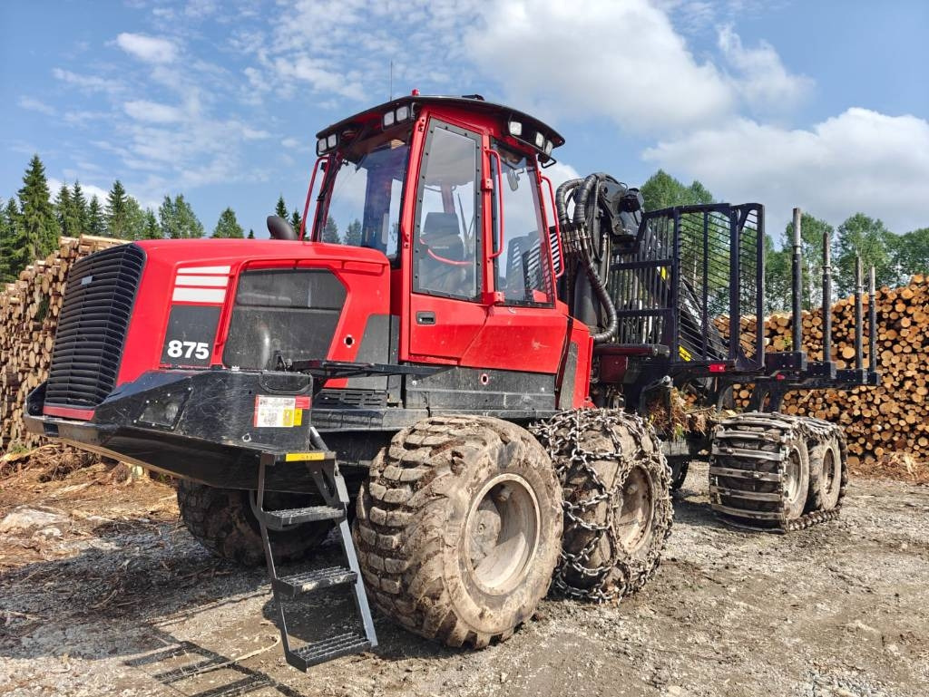 Komatsu 875 - Λαστιχοφόρα προωθητικo - forwarder: φωτογραφία 1 Komatsu 875 - Λαστιχοφόρα προωθητικo - forwarder: φωτογραφία 1