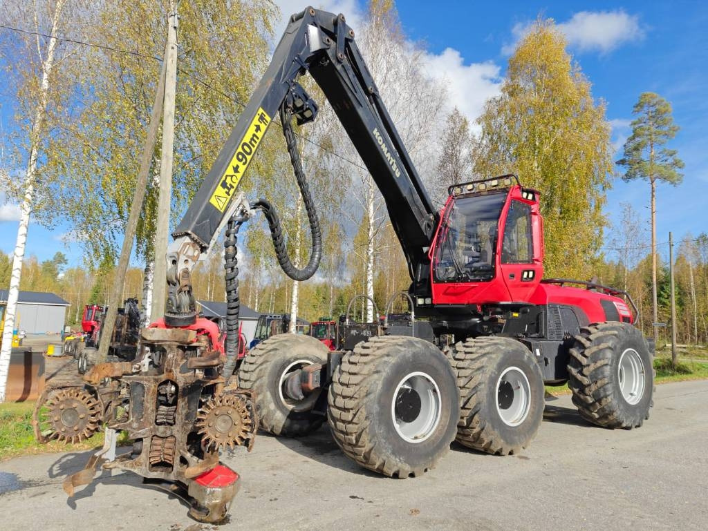 Komatsu 951 - Συλλεκτική μηχανή - forest harvester: φωτογραφία 1 Komatsu 951 - Συλλεκτική μηχανή - forest harvester: φωτογραφία 1