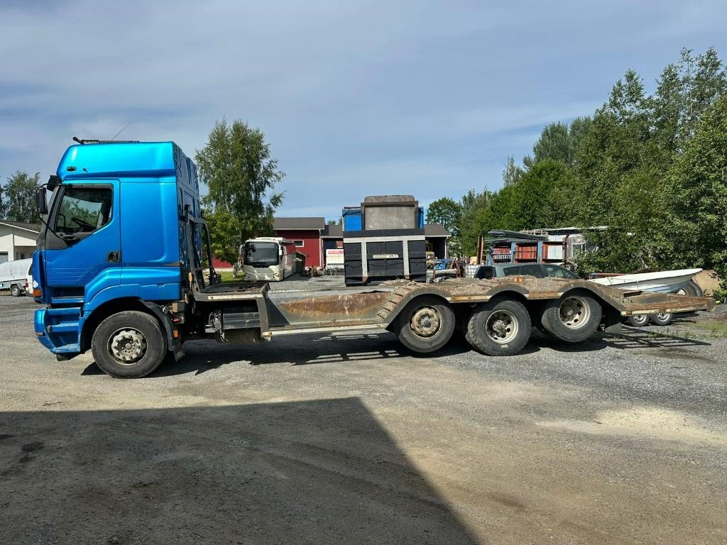 Sisu E11 - Φορτηγό ξυλείας: φωτογραφία 3 Sisu E11 - Φορτηγό ξυλείας: φωτογραφία 3