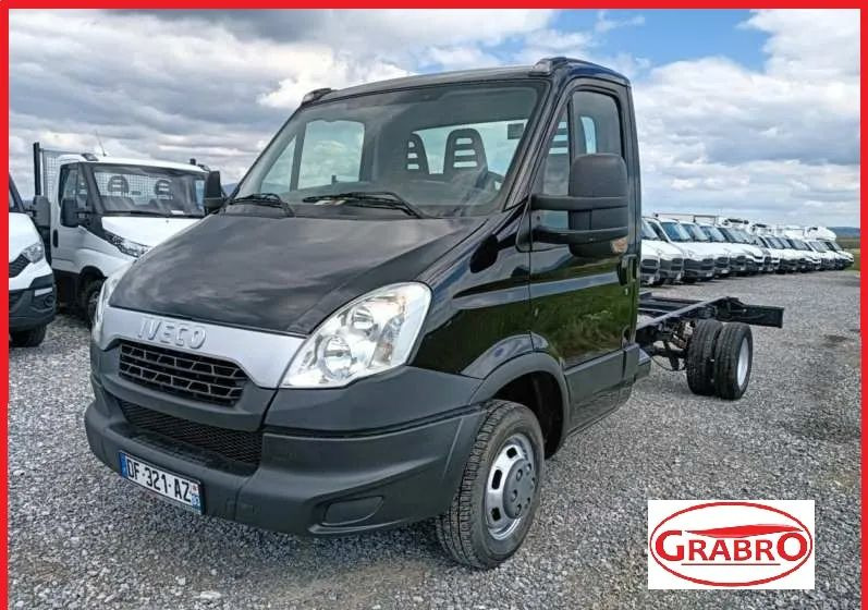 Iveco 35C13, 35C12, 35C14, 35C15 - Φορτηγό σασί: φωτογραφία 1 Iveco 35C13, 35C12, 35C14, 35C15 - Φορτηγό σασί: φωτογραφία 1