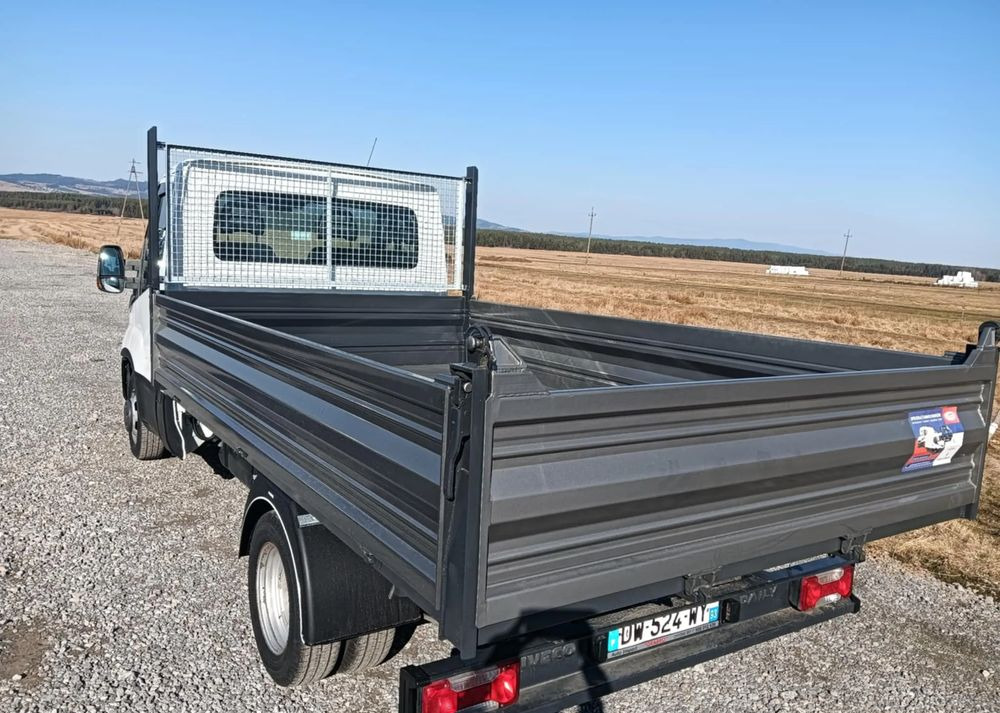 Iveco 35C15, 35C14, 35C13, 35C12 - Όχημα με ανατρεπομενη καροτσα: φωτογραφία 2 Iveco 35C15, 35C14, 35C13, 35C12 - Όχημα με ανατρεπομενη καροτσα: φωτογραφία 2
