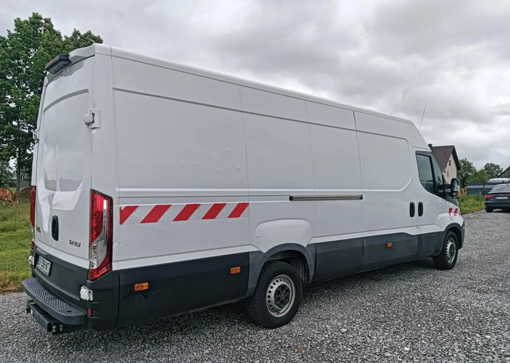 Iveco 35S14,35S13,35C13,35C12, - Βαν: φωτογραφία 2 Iveco 35S14,35S13,35C13,35C12, - Βαν: φωτογραφία 2