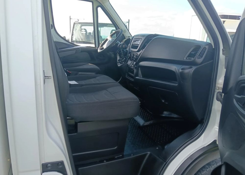 Επαγγελματικό αυτοκίνητο ψυγείο Iveco 35S16, 35S15, 35S14, 35S13, 35C13, 35C14: φωτογραφία 13