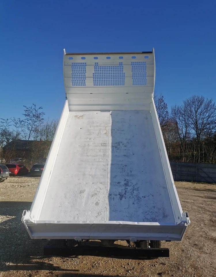 Iveco Daily 3.0-150KM Wywrotka blizniak 35-150 Niski przebieg kiper do 3,5t - Όχημα με ανατρεπομενη καροτσα: φωτογραφία 4 Iveco Daily 3.0-150KM Wywrotka blizniak 35-150 Niski przebieg kiper do 3,5t - Όχημα με ανατρεπομενη καροτσα: φωτογραφία 4