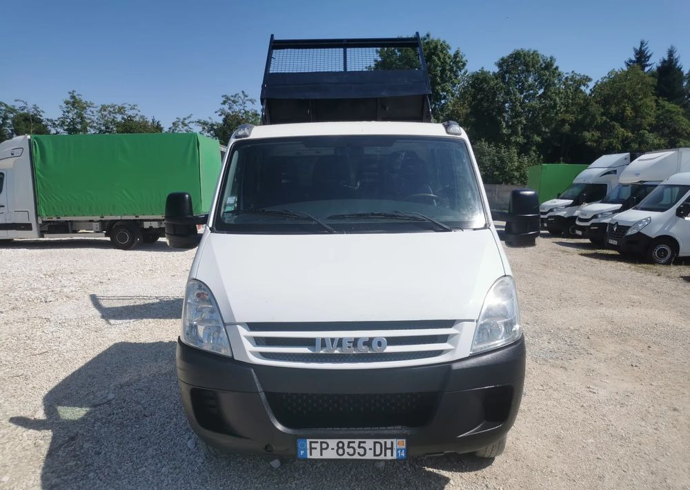 Iveco Daily 35C12 Brygadówka wywrotka Dubel hak kiper doka 35C13 - Όχημα με ανατρεπομενη καροτσα: φωτογραφία 2 Iveco Daily 35C12 Brygadówka wywrotka Dubel hak kiper doka 35C13 - Όχημα με ανατρεπομενη καροτσα: φωτογραφία 2