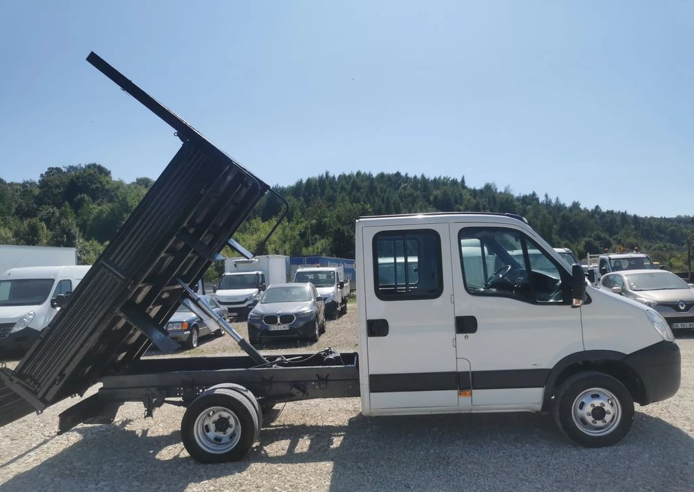 Iveco Daily 35C12 Brygadówka wywrotka Dubel hak kiper doka 35C13 - Όχημα με ανατρεπομενη καροτσα: φωτογραφία 4 Iveco Daily 35C12 Brygadówka wywrotka Dubel hak kiper doka 35C13 - Όχημα με ανατρεπομενη καροτσα: φωτογραφία 4