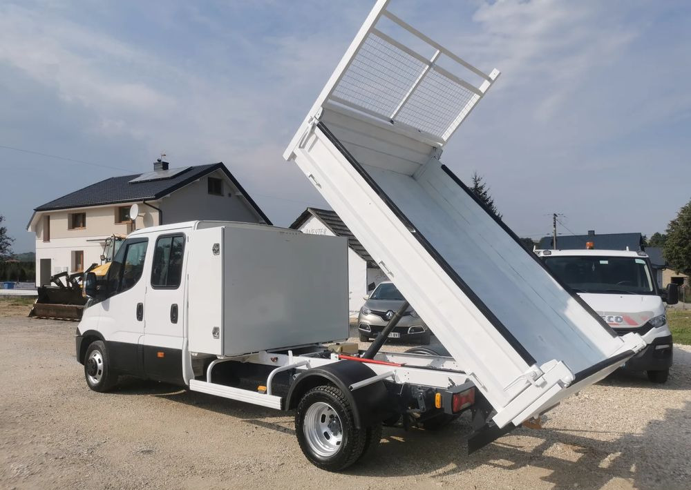Iveco Daily 35C13 Brygadówka Klima 35-130 wywrotka kiper doka Dubel - Όχημα με ανατρεπομενη καροτσα: φωτογραφία 4 Iveco Daily 35C13 Brygadówka Klima 35-130 wywrotka kiper doka Dubel - Όχημα με ανατρεπομενη καροτσα: φωτογραφία 4