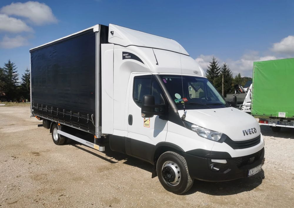 Iveco Daily 70C18 firana Winda 1.000kg Dhollandia wejkama 12pal - Φορτηγό μουσαμάς: φωτογραφία 2 Iveco Daily 70C18 firana Winda 1.000kg Dhollandia wejkama 12pal - Φορτηγό μουσαμάς: φωτογραφία 2