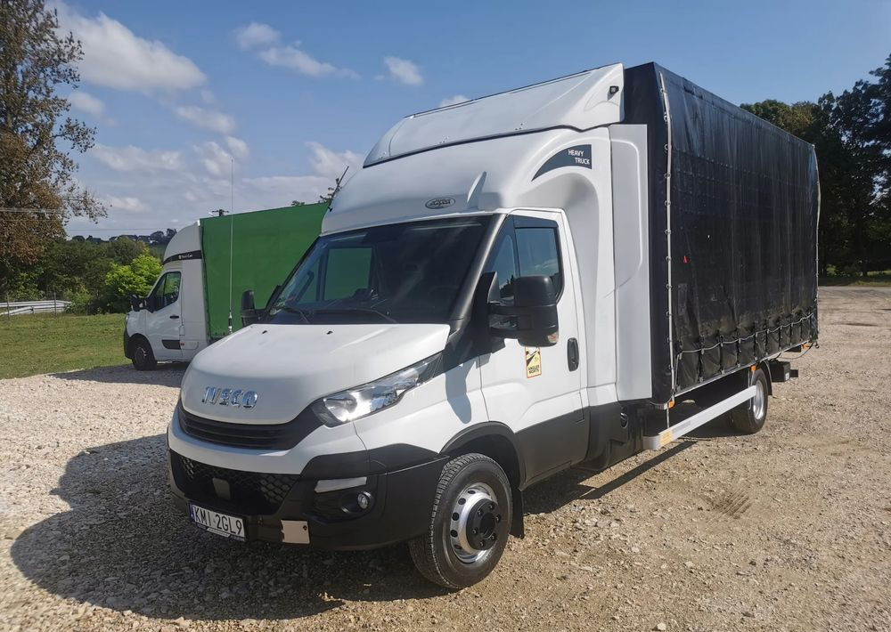 Iveco Daily 70C18 firana Winda 1.000kg Dhollandia wejkama 12pal - Φορτηγό μουσαμάς: φωτογραφία 1 Iveco Daily 70C18 firana Winda 1.000kg Dhollandia wejkama 12pal - Φορτηγό μουσαμάς: φωτογραφία 1