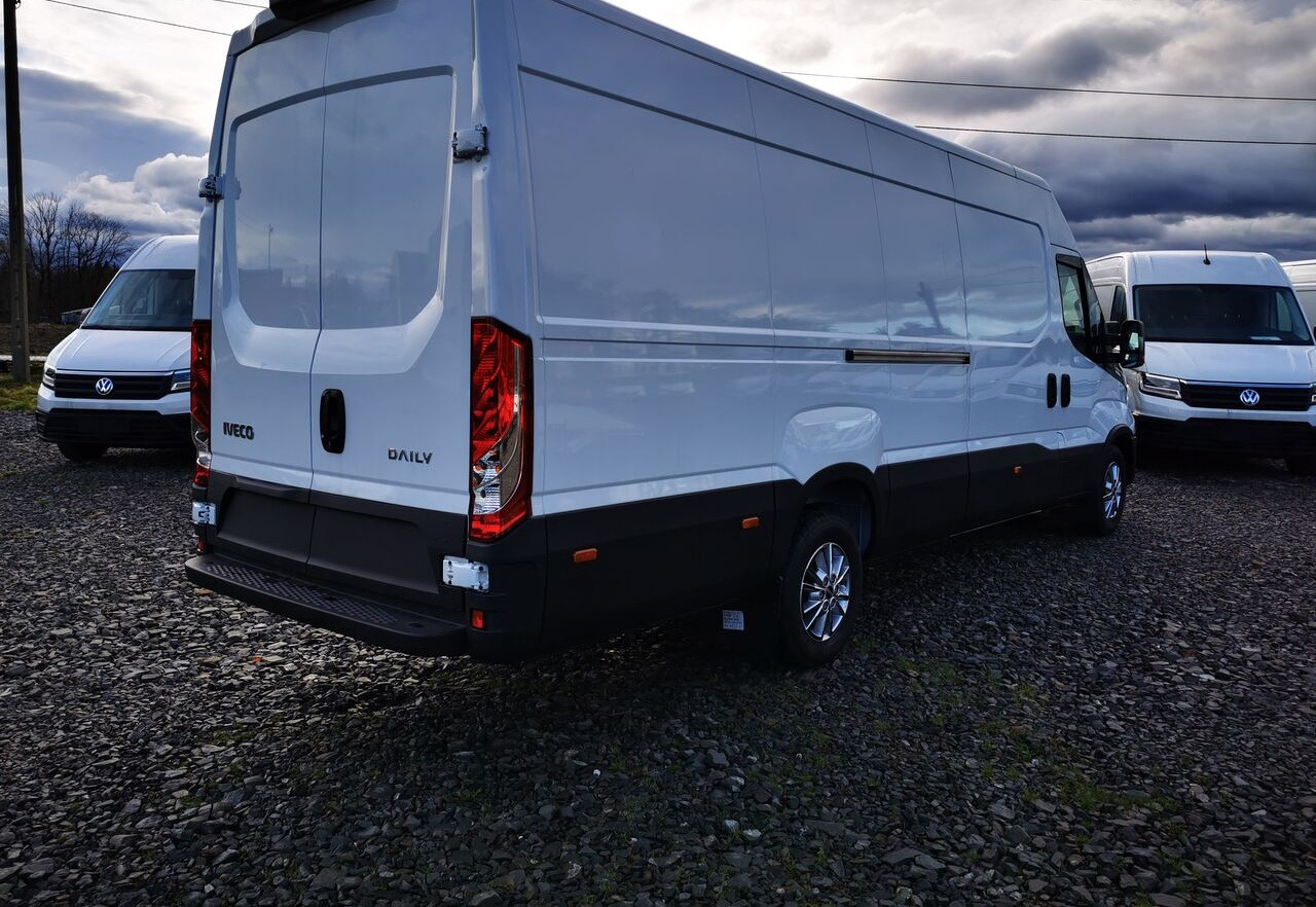 Καινούριο Βαν IVECO DAILY 35S18HA8 L4H2: φωτογραφία 11 Καινούριο Βαν IVECO DAILY 35S18HA8 L4H2: φωτογραφία 11