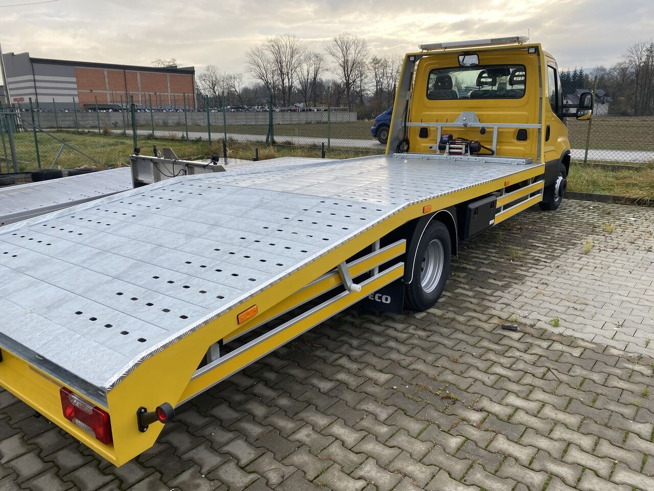 IVECO IVECO DAILY 70C18 laweta Hi-Matic - Φορτηγό ρυμούλκησης: φωτογραφία 4 IVECO IVECO DAILY 70C18 laweta Hi-Matic - Φορτηγό ρυμούλκησης: φωτογραφία 4