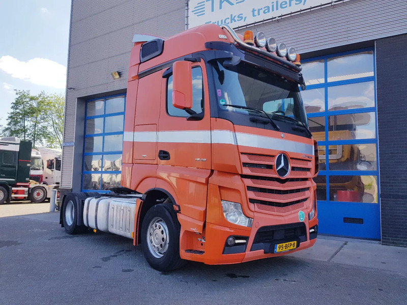Mercedes-Benz Actros 1945 Double Tank New Apk TÜV - Τράκτορας: φωτογραφία 5 Mercedes-Benz Actros 1945 Double Tank New Apk TÜV - Τράκτορας: φωτογραφία 5