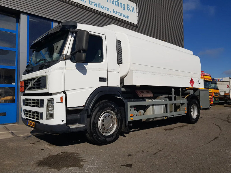 Volvo FM 9.340 Petrol, Diesel 17000 Ltr. 3 Compartementen - Φορτηγό βυτιοφόρο: φωτογραφία 2 Volvo FM 9.340 Petrol, Diesel 17000 Ltr. 3 Compartementen - Φορτηγό βυτιοφόρο: φωτογραφία 2
