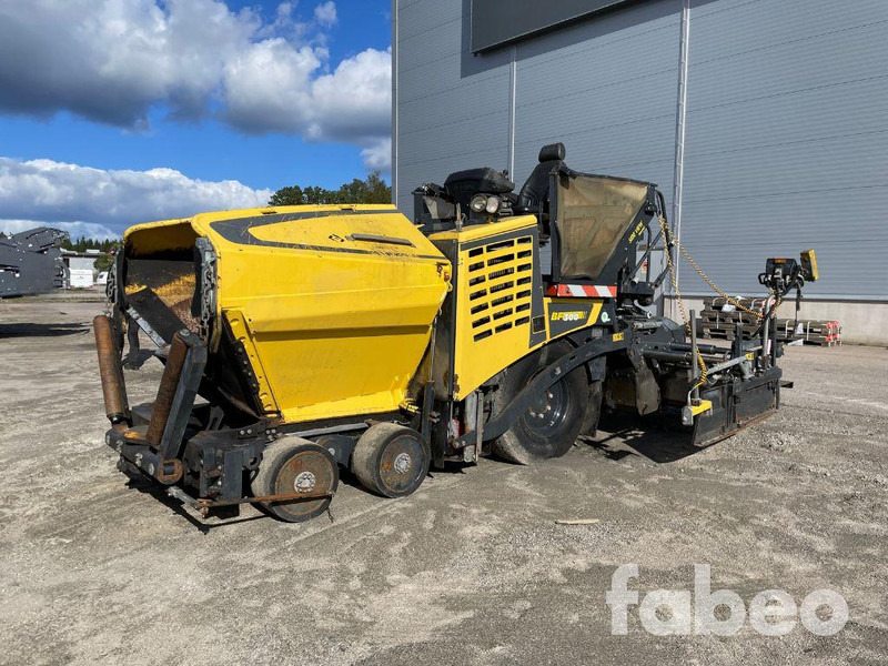 Bomag BF300 P-2 - Διαστρωτήρας ασφάλτου: φωτογραφία 1 Bomag BF300 P-2 - Διαστρωτήρας ασφάλτου: φωτογραφία 1