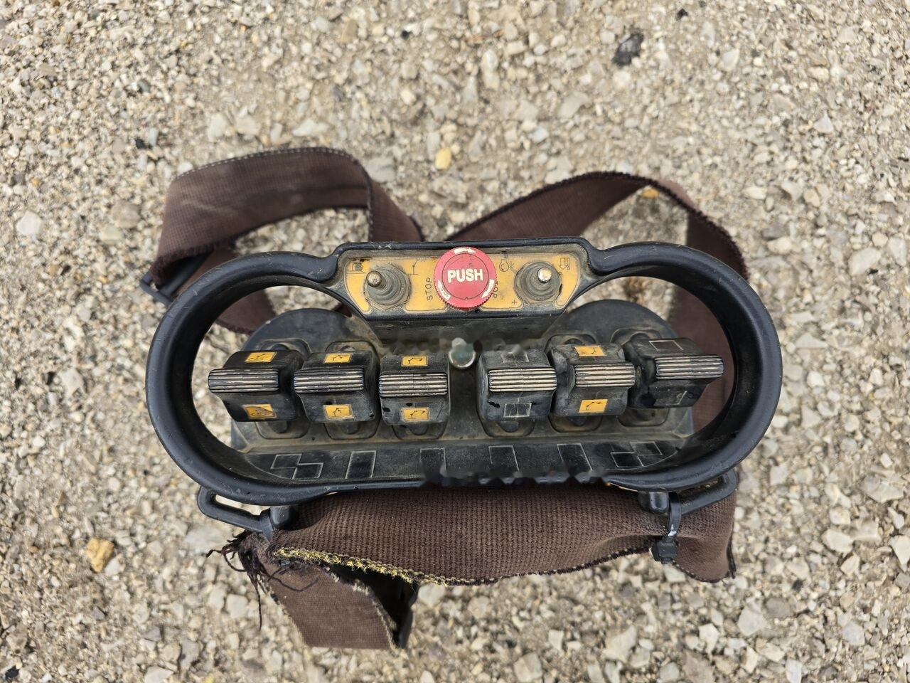 Mercedes-Benz Axor 1833 SPECIAL PRICE ONLY THIS YEAR - Φορτηγό ανατρεπόμενο, Φορτηγό με γερανό: φωτογραφία 5 Mercedes-Benz Axor 1833 SPECIAL PRICE ONLY THIS YEAR - Φορτηγό ανατρεπόμενο, Φορτηγό με γερανό: φωτογραφία 5