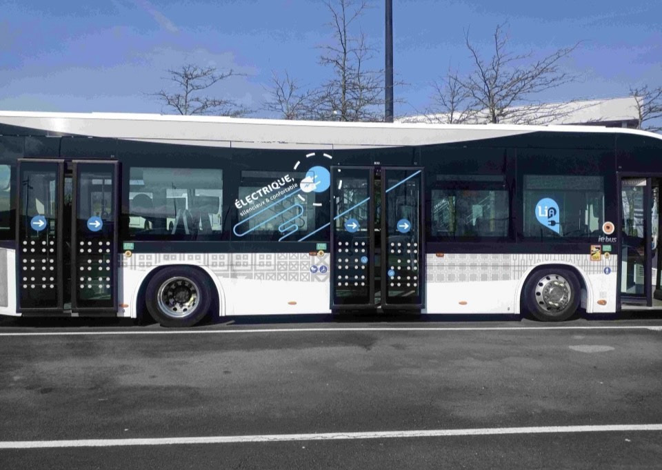 IRIZAR IEB Elektro Linienbus electric Bus. Fahrbereit - Αστικό λεωφορείο, Ηλεκτρικό λεωφορείο: φωτογραφία 2 IRIZAR IEB Elektro Linienbus electric Bus. Fahrbereit - Αστικό λεωφορείο, Ηλεκτρικό λεωφορείο: φωτογραφία 2