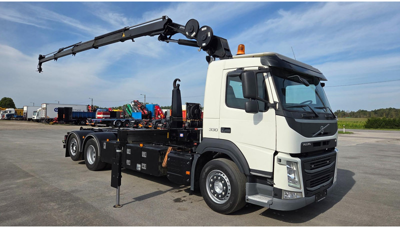 Volvo FM330 6X2*4 - Φορτηγό φόρτωσης γάντζου, Φορτηγό με γερανό: φωτογραφία 2 Volvo FM330 6X2*4 - Φορτηγό φόρτωσης γάντζου, Φορτηγό με γερανό: φωτογραφία 2