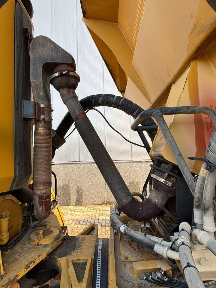 CAT 735 B (Under Preparation) - Αρθρωτό φορτηγό: φωτογραφία 4 CAT 735 B (Under Preparation) - Αρθρωτό φορτηγό: φωτογραφία 4