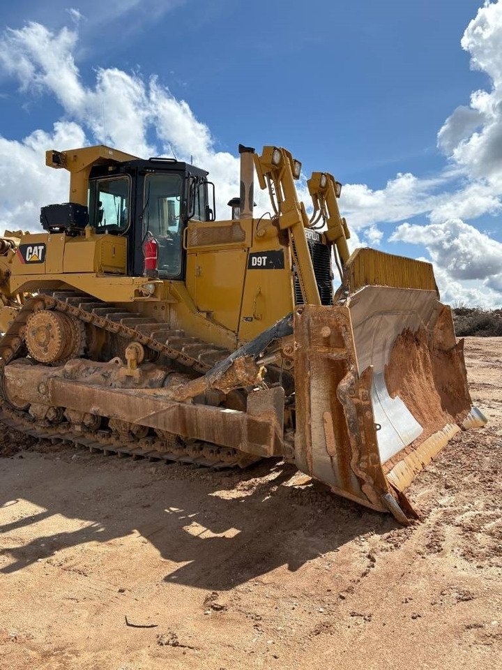 CAT D 9 T (CE Certified / New Undercarriage) - Μπουλντόζα: φωτογραφία 3 CAT D 9 T (CE Certified / New Undercarriage) - Μπουλντόζα: φωτογραφία 3