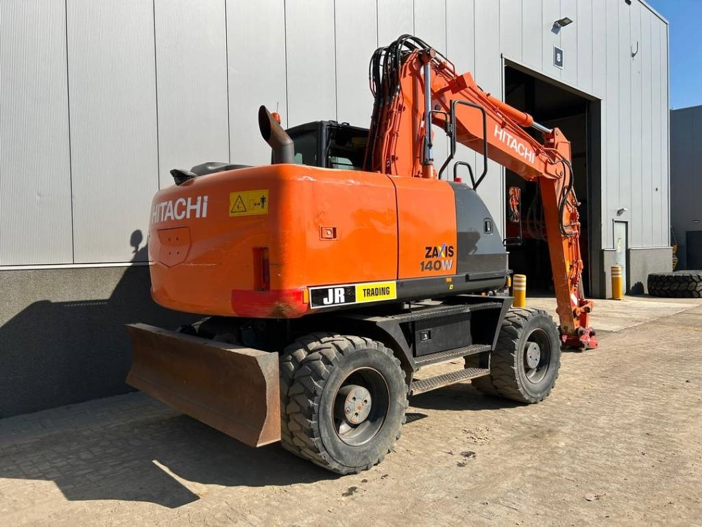 Hitachi ZX 140 W-5B - Τροχοφόρος εκσκαφέας: φωτογραφία 5 Hitachi ZX 140 W-5B - Τροχοφόρος εκσκαφέας: φωτογραφία 5