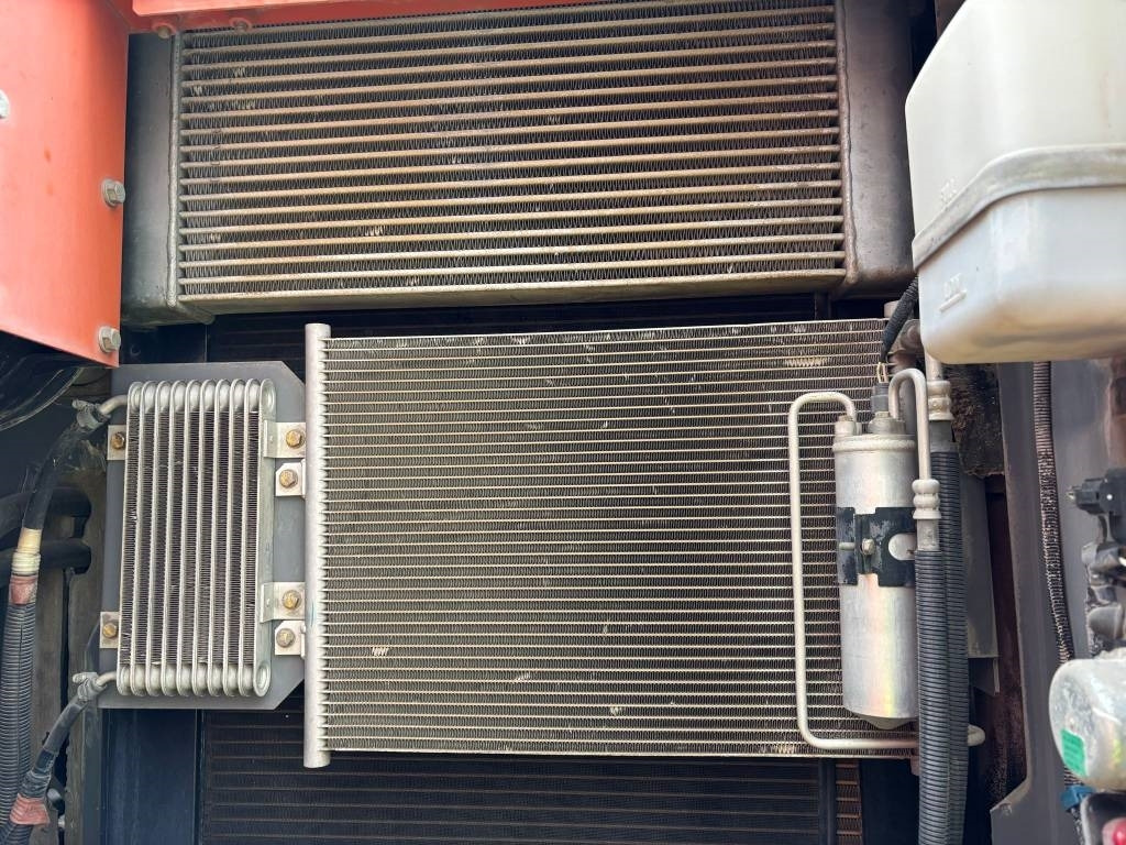 Τροχοφόρος εκσκαφέας Hitachi ZX 140 W-5B: φωτογραφία 18