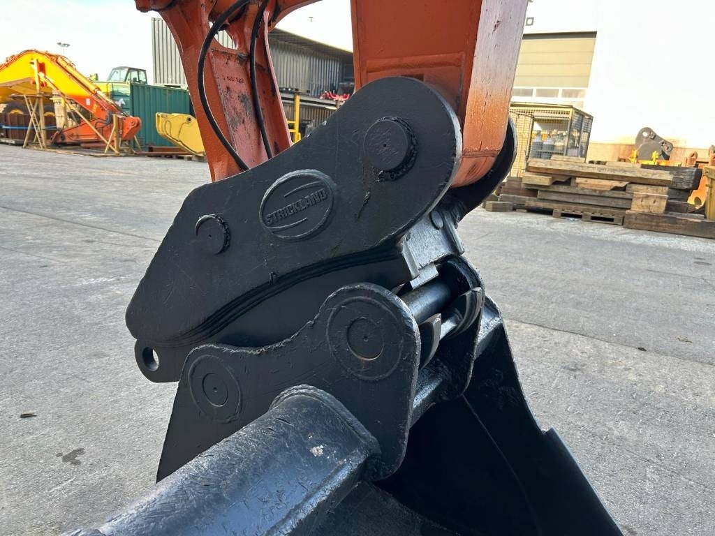 Ερπυστριοφόρος εκσκαφέας Hitachi ZX 225 US LC-6: φωτογραφία 8