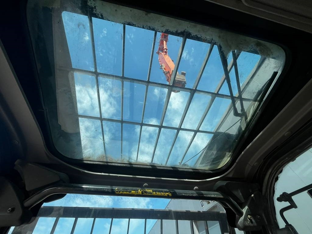 Εκσκαφέας κατεδάφισης Hitachi ZX 470 LCD - 3 (25m high reach demolition): φωτογραφία 23 Εκσκαφέας κατεδάφισης Hitachi ZX 470 LCD - 3 (25m high reach demolition): φωτογραφία 23