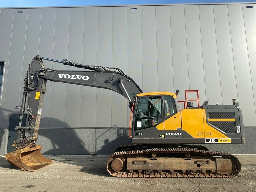 Ερπυστριοφόρος εκσκαφέας Volvo EC 250 EL (Full GPS System): φωτογραφία 1