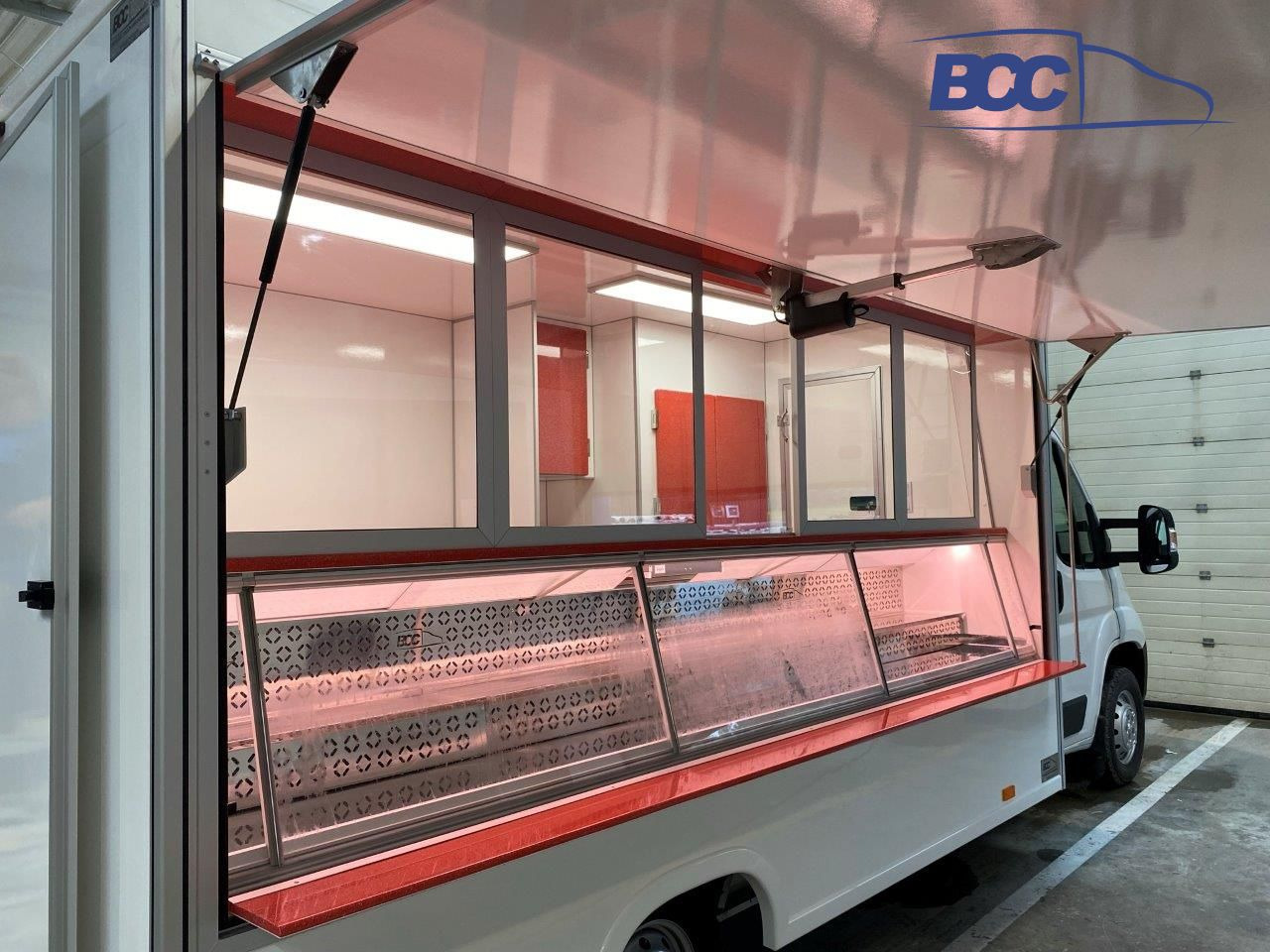 BCC POLSKA - FOOD TRUCK - MOBILNY SKLEP MIĘSNY PEUGEOT BOXER - Αυτοκινούμενη καντίνα: φωτογραφία 2 BCC POLSKA - FOOD TRUCK - MOBILNY SKLEP MIĘSNY PEUGEOT BOXER - Αυτοκινούμενη καντίνα: φωτογραφία 2
